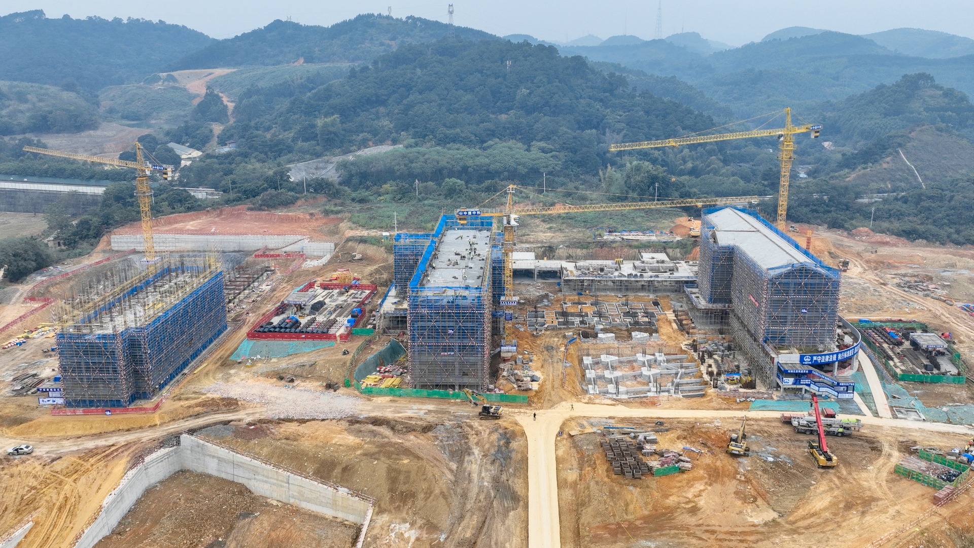 龍景六小、十二中_副本